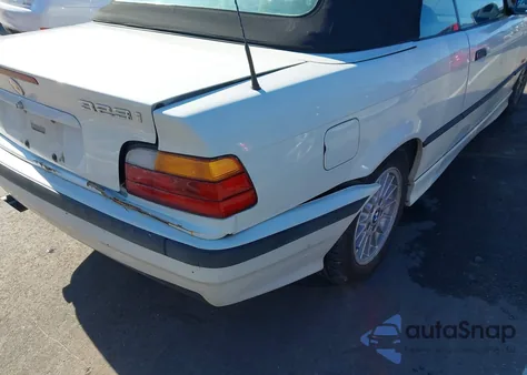 1999 BMW 323Ic z USA, uszkodzony, nr VIN WBABJ7334XEA17837